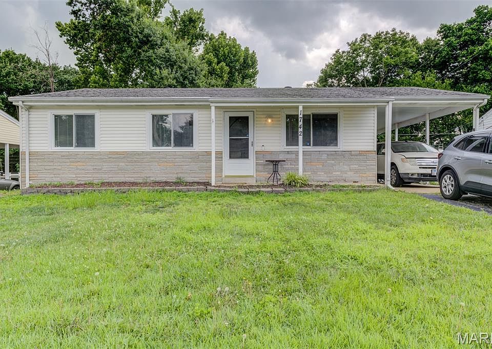1st image of 1742 Rose Crest Dr