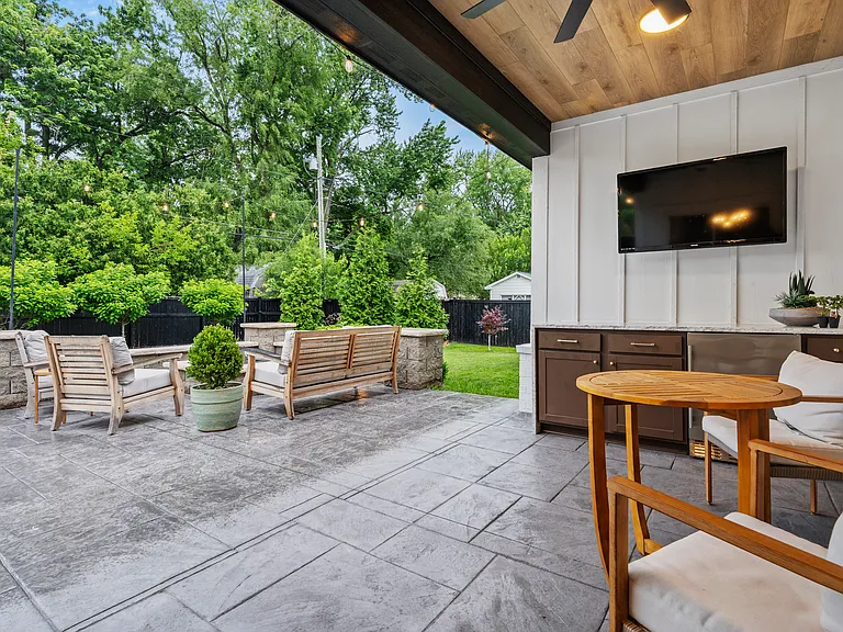 10810 Cornell St — Photo 28