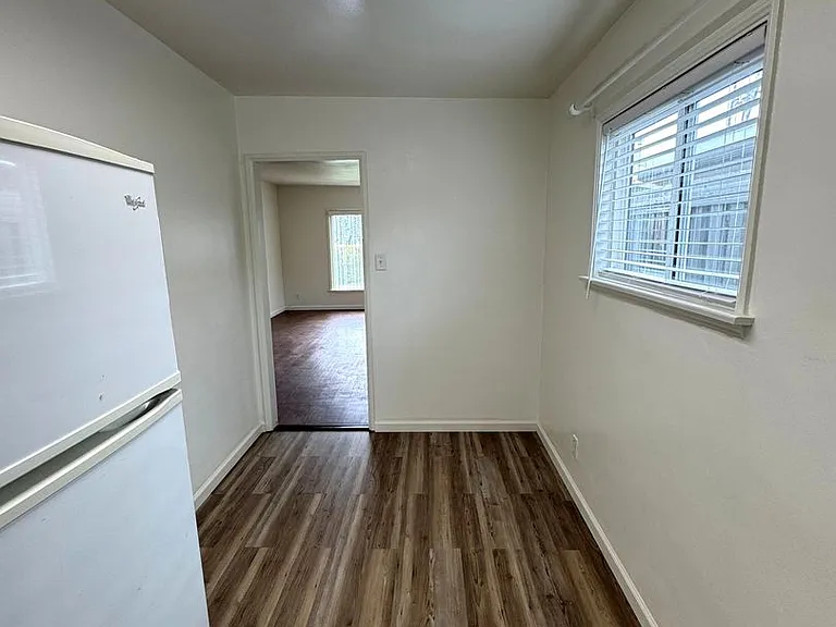 2204 Pierpont Blvd — Photo 10