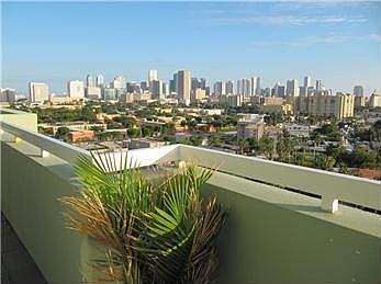 3rd image of 816 NW 11th St APT 502