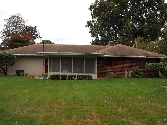 1st image of 3020 Greenleaf Blvd