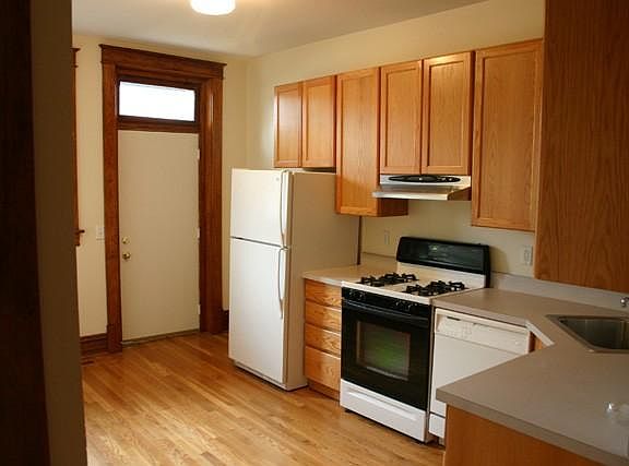 5th image of 6036 Washington Blvd