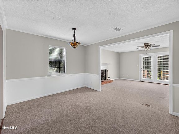 3rd image of 2448 Riverlook Drive