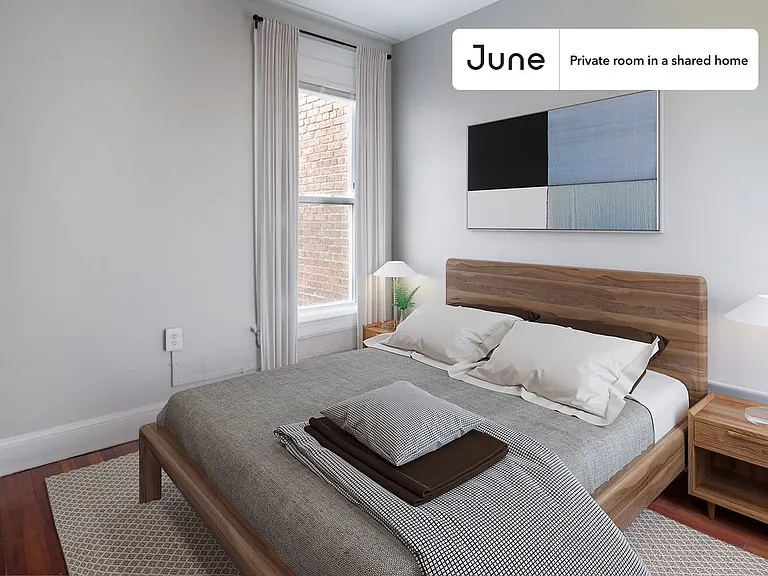 1160 Neal St NE #B — Photo 1