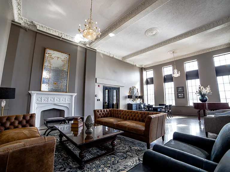 Piano Room/Lounge