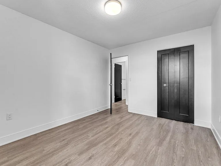 175 Park St — Photo 11
