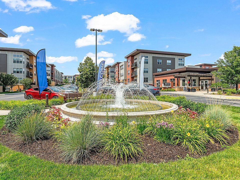 The Junction Apartments Fountain