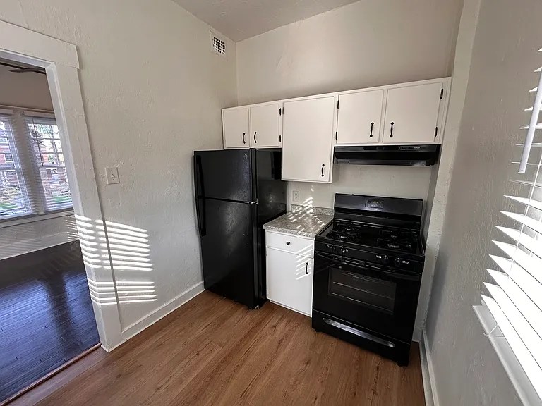 845 N 2nd Ave #1H — Photo 10