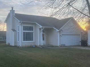 2951 W Bridge St, Greenfield, WI 53221