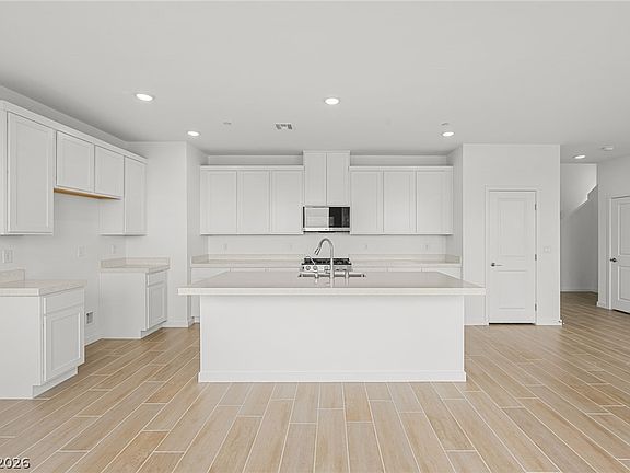 5th image of 321 Lupton Ave