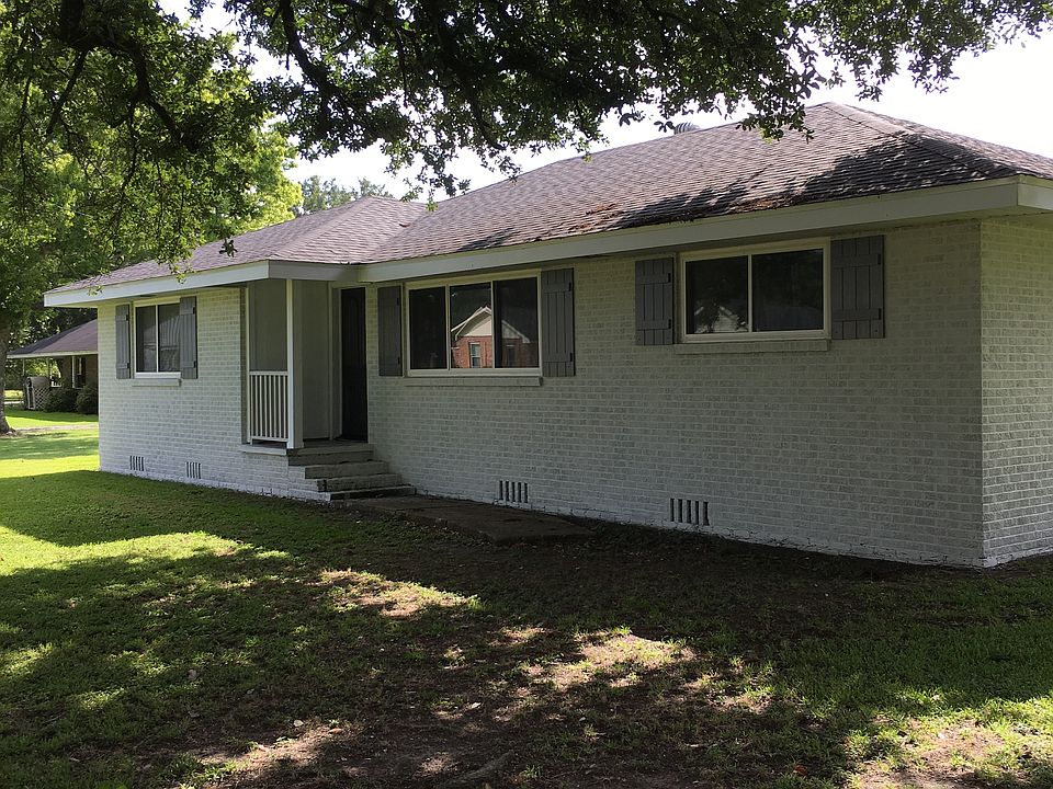 Front of home on 308