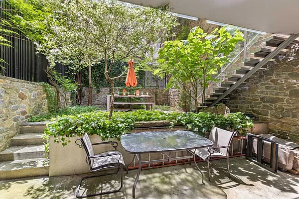 Rented by Nest Seekers International | media 2