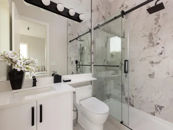 8060 Minler Rd, Richmond, BC V7C 3T7