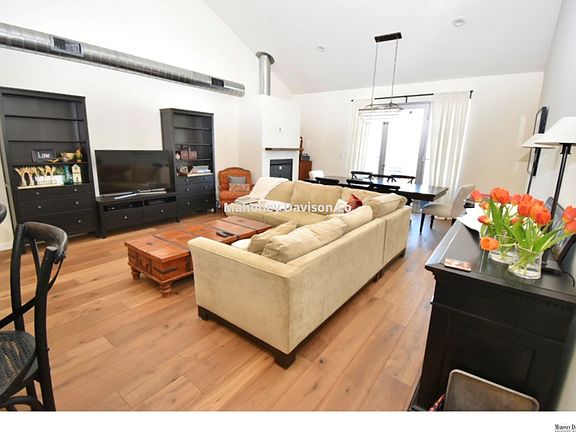 5th image of 458 1st St