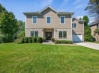 1696 Highland Ave, Northbrook, IL