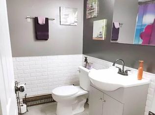 1425 E 156th St APT 1W, Dolton, IL 60419