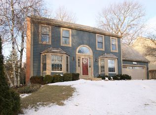 680 Angelo Ave, Gurnee, IL 60031