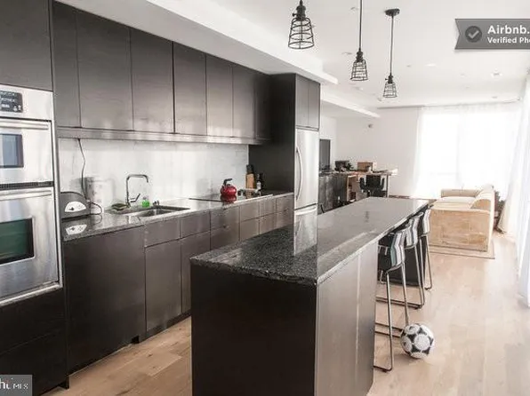 2149 Catharine St #3, Philadelphia, PA 19146