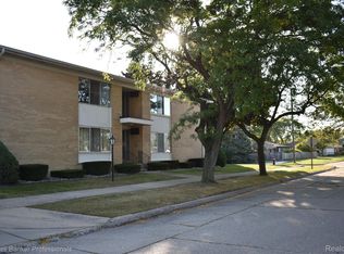 21384 Beaconsfield Ave UNIT 3, Saint Clair Shores, MI 48080