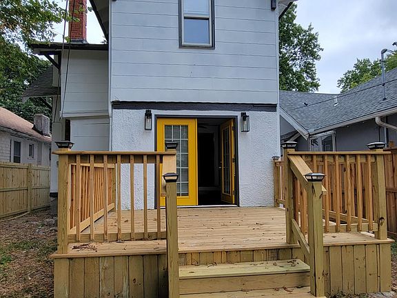 3rd image of 4144 Agnes Ave