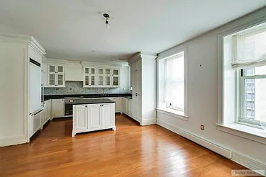 Rented by Bouklis Group