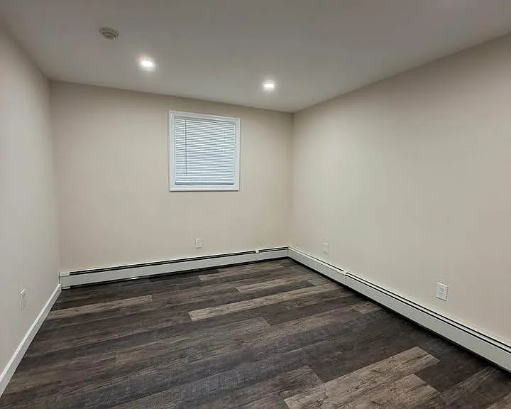 16 Bellport St #5 — Photo 6