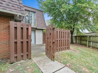 433 Darby Creek Rd APT D, Lexington, KY 40509