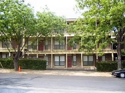 3000 Guadalupe St — Photo 2