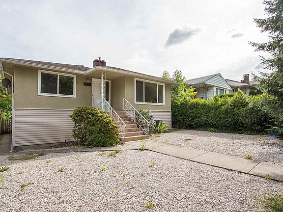 2nd image of 2536 E 29th Ave
