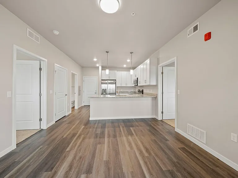 Holmes Corner Apartments — Photo 15