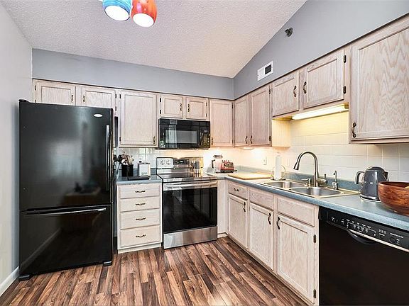 2nd image of 4301 Forder Gardens Pl APT C