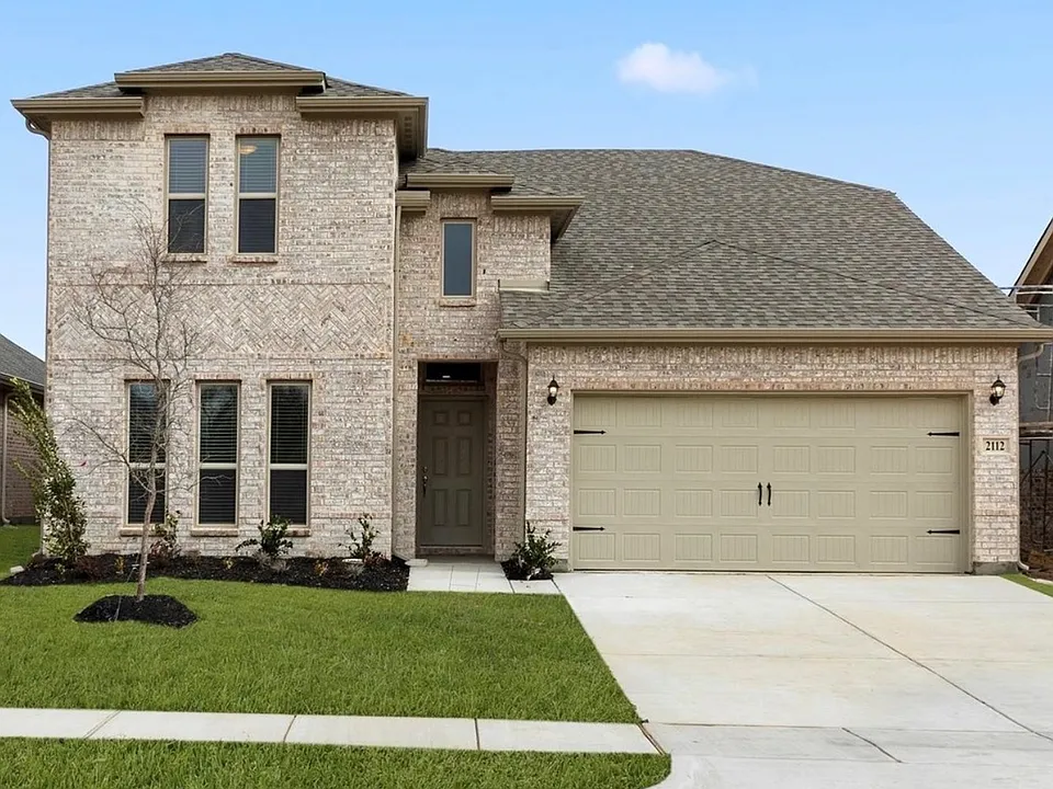 2112 Sesaro Dr