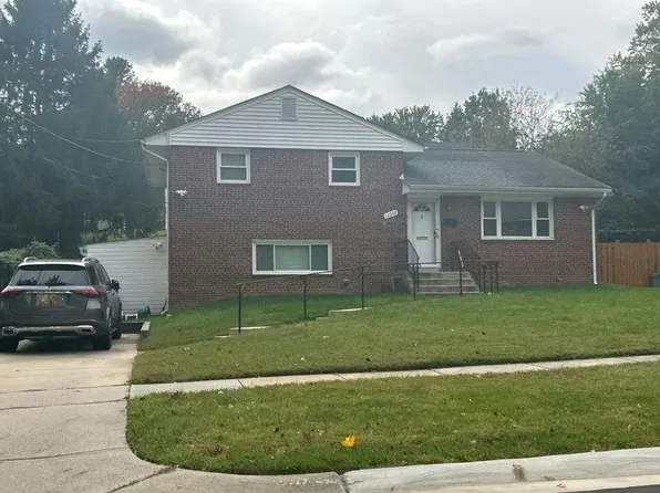 12207 Hunters Ln, Rockville, MD 20852