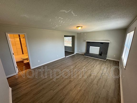 4th image of 9142 Indiana Ave
