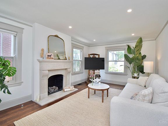 4th image of 1303 Paxton Ave