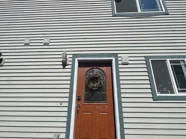 1807 Swetmann Ave APT 7, Seward, AK 99664