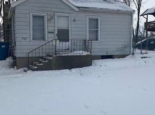 652 W Merchant St, Kankakee, IL 60901