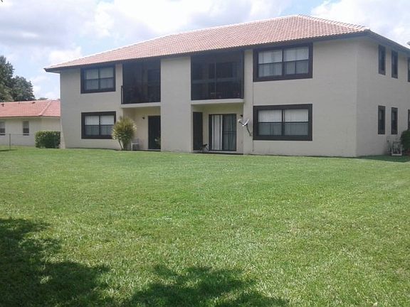 3rd image of 11354 NW 39th St
