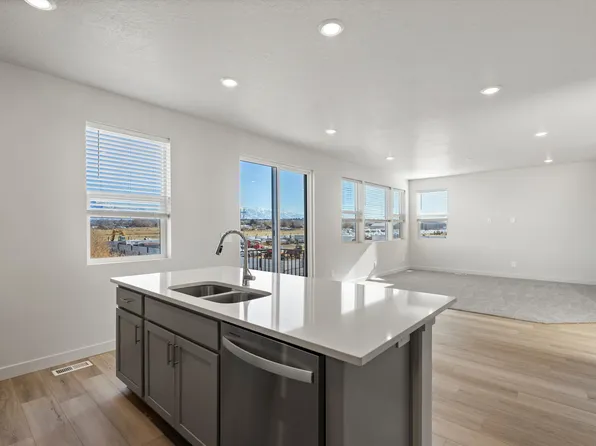 3165 W 3475 South St, West Haven, UT 84401