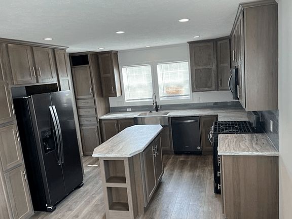 4th image of 24248 Redwood Dr #248