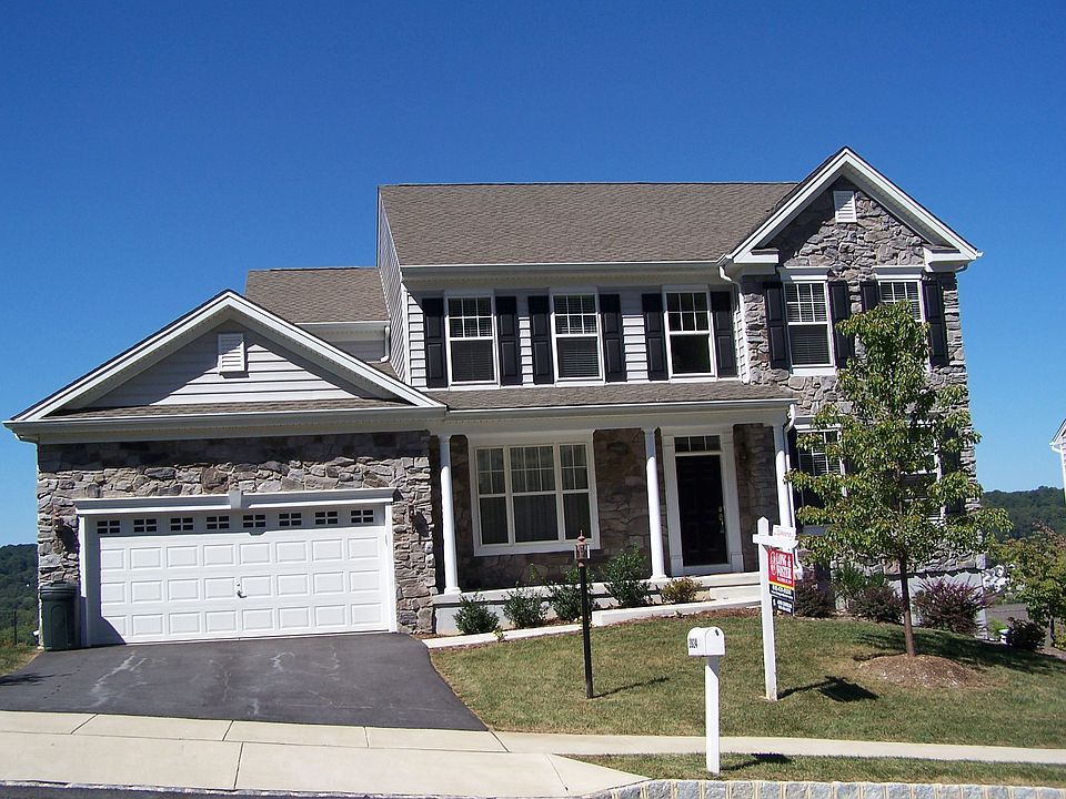 2nd image of 2824 Westerham Rd