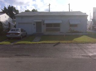 20 NE 2nd Ter, Hallandale, FL 33009
