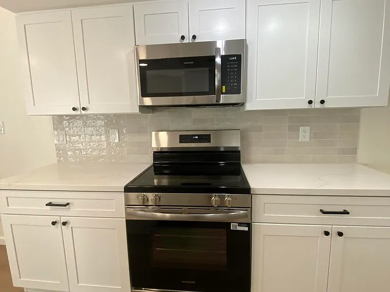 6746 W Ruth Ave — Photo 8