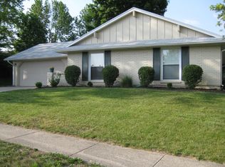300 Pinecone Ln, Springboro, OH