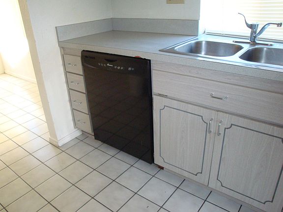 5th image of 6986 Appian Dr