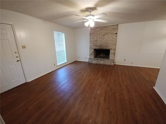 2nd image of 4703 Sagebrush Trl #B