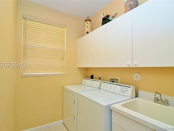 5th image of 3641 SW 185th Ave