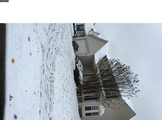 300 Elizabeth Sweetbriar Ln, New Castle, DE 19720