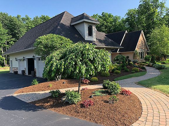 3rd image of 7647 Poplar Field Cir
