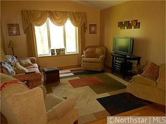2nd image of 775 W 7th Street Cir